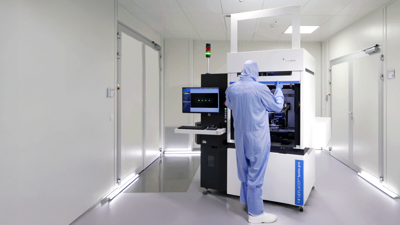 femto-pro-operator-extended-2_cr.png femto-pro-operator-extended-2_cr.png